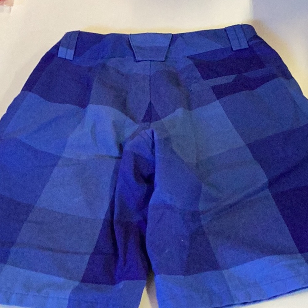 Under Armor Blue Shorts. - Picture 2 of 10
